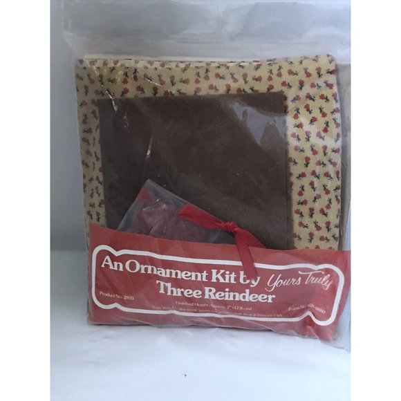 Vintage Three Reindeers Christmas Ornament Kit by Yours Truly Holiday #2835 USA - Picture 2 of 2